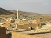 Algrie - El Hamel:  village, minaret et collines - photographie par J.Kaman