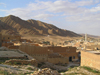 Algrie - El Hamel: maisons, minaret et collines - photographie par J.Kaman