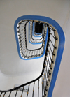 Algiers / Alger - Algeria: Albert 1er Hotel - stairs - white and blue spiral | Htel Albert 1er - escaliers - spirale blanche et bleue  - Avenue Pasteur - photo by M.Torres