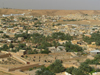 Algrie - M'zab: vue de Ghardaia - maisons et palmiers d'Oued Mzab - photographie par J.Kaman