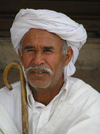 Algeria / Algerie - M'zab - Ghardaia wilaya: local man with turban - photo by J.Kaman