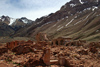 Argentina - Aconcagua Provincial Park - Andes / Parque Provincial Aconcagua (Mendoza): spa in ruins (photo by N.Cabana)