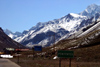 Argentina - Penitentes (Mendoza): the town and the Andes (photo by N.Cabana)