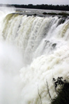 Argentina - Iguazu Falls (Misiones province): mighty waters - Unesco world heritage site - cataratas de Iguazu - photo by N.Cabana