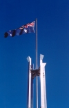 Australia - Canberra / Camberra (ACT): New Parliament House - flag pole - Australian flag - photo by M.Torres
