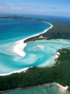 Australia - Whitsunday Island (Queensland): from the air - photo by Luca Dal Bo