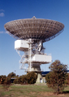 Australia - Ceduna, Eyre Peninsula: 30m Radio telescope antenna - photo by Rod Eime