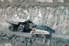 Australia - Kalgoorlie (WA): open cut mining - giant trucks - photo by R.Eime
