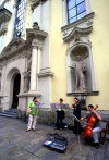 Austria - Graz (Steiermark): street musicians (photo by F.Rigaud)