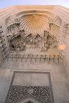 Azerbaijan - Baku: Shirvan Shah's burial vault gate - portal - Shirvan Shah's palace - UNESCO world heritage site / Shirvanshahlar sarayi - photo by Miguel Torres