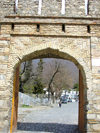 Sheki / Shaki - Azerbaijan: fortress gate - photo by N.Mahmudova