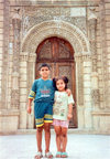 Baku, Azerbaijan: kids at the Djuma Mosque... formerly carpets museum - old city - photo by M.Torres