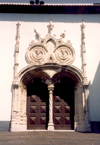 Azores - Ponta Delgada: St Sebastian church - side entrance / Entrada lateral da Igreja Matriz - estilo Manuelino - photo by M.Durruti