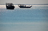 Muharraq Island, Bahrain: silhouette of dhows in the bay - Khawr al Qulay'ah - photo by M.Torres