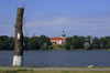 Nesvizh / Nyasvizh, Minsk Voblast, Belarus: Nesvizh castle and the pond - photo by A.Dnieprowsky