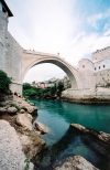 Bosnia-Herzegovina - Mostar: under the new bridge (photo by M.Torres)