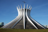 Brazil / Brasil - Brasilia: the Cathedral - Oscar Niemeyer's pure lines - a catedral - as linhas puras de Oscar Niemeyer - Catedral Metropolitana Nossa Senhora Aparecida - batistrio - Unesco world heritage site - iglesias futuristas - photo by M.Alves
