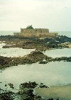 Brittany / Bretagne - St-Malo (Ctes-d'Armor): Fort National, built on tidal islet (photo by Aurora Baptista)