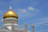 Bandar Seri Begawan, Brunei Darussalam: golden dome of the Sultan Omar Ali Saifuddin mosque - photo by M.Torres