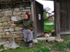 Arbanasi - Veliko Turnovo province: Old woman and her cat (photo by J.Kaman)