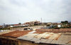 Cabinda - Tchiowa: tin roofs and Cinema Chiloango / telhados de zinco e Cinema Chiloango (photo by FLEC)