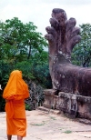 Cambodia / Cambodge - Cambodia - Preah Vihear: nagas and a faithful - photo G.Frysinger