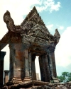 Cambodia / Cambodge - Cambodia - Preah Vihear /  Prasat Khao Phra Wiharn: gate - UNESCO World Heritage Site - photo G.Frysinger