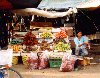Battambang / Batdambang: fruit at the central market