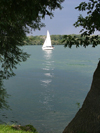 Niagara-on-the-Lake, Ontario, Canada / Kanada: sailing on the Niagara river - photo by R.Grove