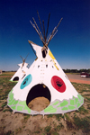 Canada / Kanada - Medicine Hat, Alberta: Indian teepee - photo by M.Torres