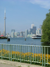 Toronto, Ontario, Canada / Kanada: view from Centre Island - Toronto skyline - photo by R.Grove