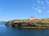 Canada / Kanada - Trinity, Newfoundland: house by the sea - photo by B.Cloutier