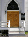 St. Martins, New Brunswick, Canada: entrance of the United Church of Canada - photo by G.Frysinger