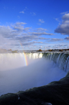 Niagara Falls, Ontario, Canada: rainbow at Horseshoe Falls - view from the edge, near Table Rock - photo by M.Torres