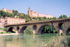 Catalonia / Catalunya - Balaguer, Noguera, Lleida province: the old bridge - Riu Noguera Pallaresa - photo by Miguel Torres