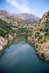 Catalonia / Catalunya - Oliana, Alt Urgell, Lleida province: the river Segre - gorge / Riu Segre / Rio Segre - photo by Miguel Torres