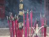 200 China - Chengdu (capital of the Sichuan province): Wenshu Monastery - incense (photo by M.Samper)