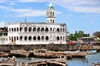 Moroni, Grande Comore / Ngazidja, Comoros islands: the dhow port and the Old Friday Mosque - Port aux Boutres et l'Ancienne mosque du Vendredi - photo by M.Torres