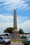 Brazzaville, Congo: traffic around the 'Obelisk of the third millennium', located at the Moungali round about, Round Point Moungali, 4me arrondissement - photo by M.Torres