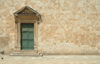 Croatia - Dubrovnik: palace door - photo by J.Banks