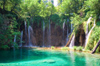 Croatia - Plitvice Lakes National Park: crescent of falls - photo by P.Gustafson