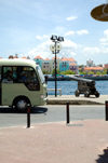 Curacao - Willemstad: New bus, old cannons on Handelskade, with De Rouvillewegin the background - photo by S.Green