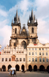 Czech Republic - Prague: arches & spires (chram Matky bozi pred Tynem - Staromestske namesti) Historic Centre of Prague - Unesco world heritage site (photo by Miguel Torres)