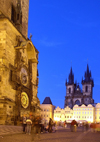 Czech Republic - Prague: Astronomical Clock and the Old Town Square - night arrives - photo by J.Kaman