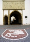 Czech Republic - Pardubice: City gate and heraldic - photo by J.Kaman