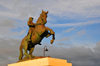 Puerto Plata, Dominican republic: equestrian statue of General Gregorio Lupern at sunset - photo by M.Torres