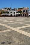 Santo Domingo, Dominican Republic: Plaza de Espaa - pavement and faades - photo by M.Torres