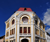 Quito, Ecuador: Banco Hipotecario - art deco architecture - built in 1920 - corner of calles Gabriel Garcia Moreno and Simon Bolivar - photo by M.Torres