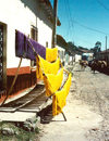 El Salvador - drying the dyed yarn - textiles - photo by G.Frysinger