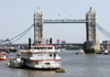 London: Dixie Queen - Mississippi on the Thames - Tower Bridge - photo by K.White